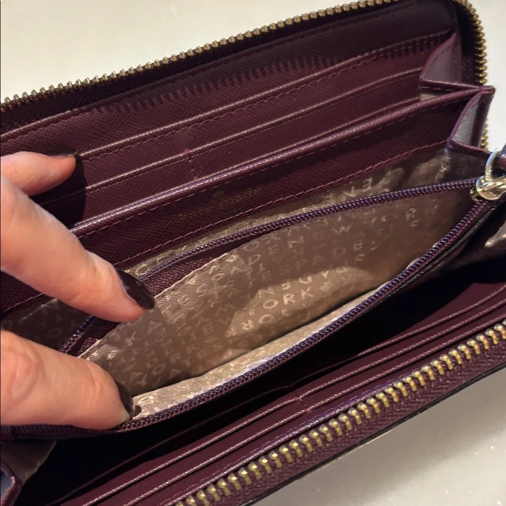 Kate Spade Leather Zippy Wallet